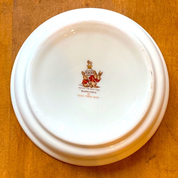 Vintage Royal Doulton Bunnykins “Raft” Child’s Bowl English Fine Bone China 1936 - Picture 3 of 4